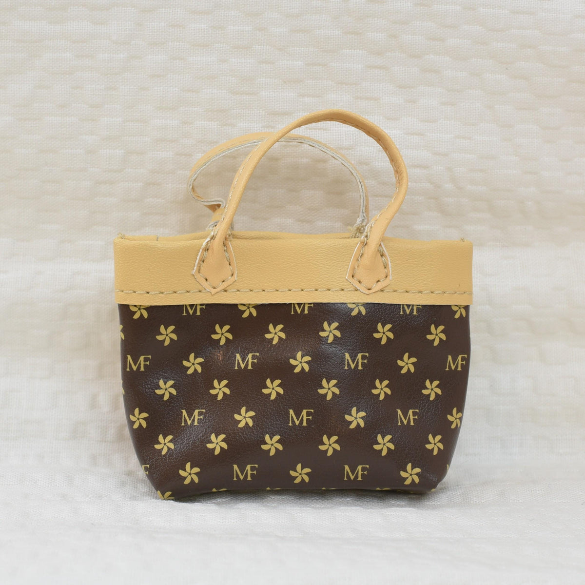 Large Tan & Brown Shoulder Bag | 5 Surprise Mini Brands Fashion Series 1 | Realistic Accessory for 1:6 Scale Doll with Custom Sized Gift Box